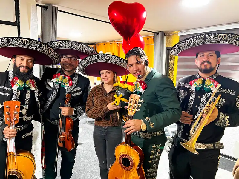 Mariachis tradicionales disponibles para llevar su música en vivo a cualquier evento en La Florida.